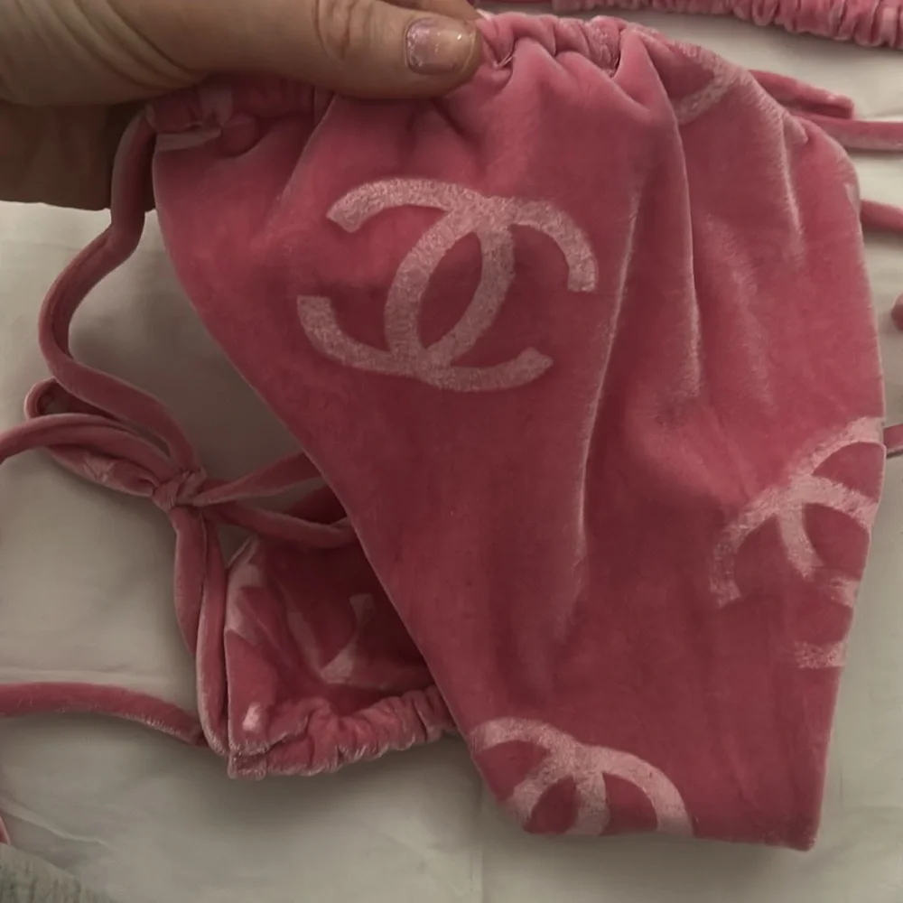 Authentic bubblegum pink vintage Chanel velour 2 piece string bikini w/ dust bag
